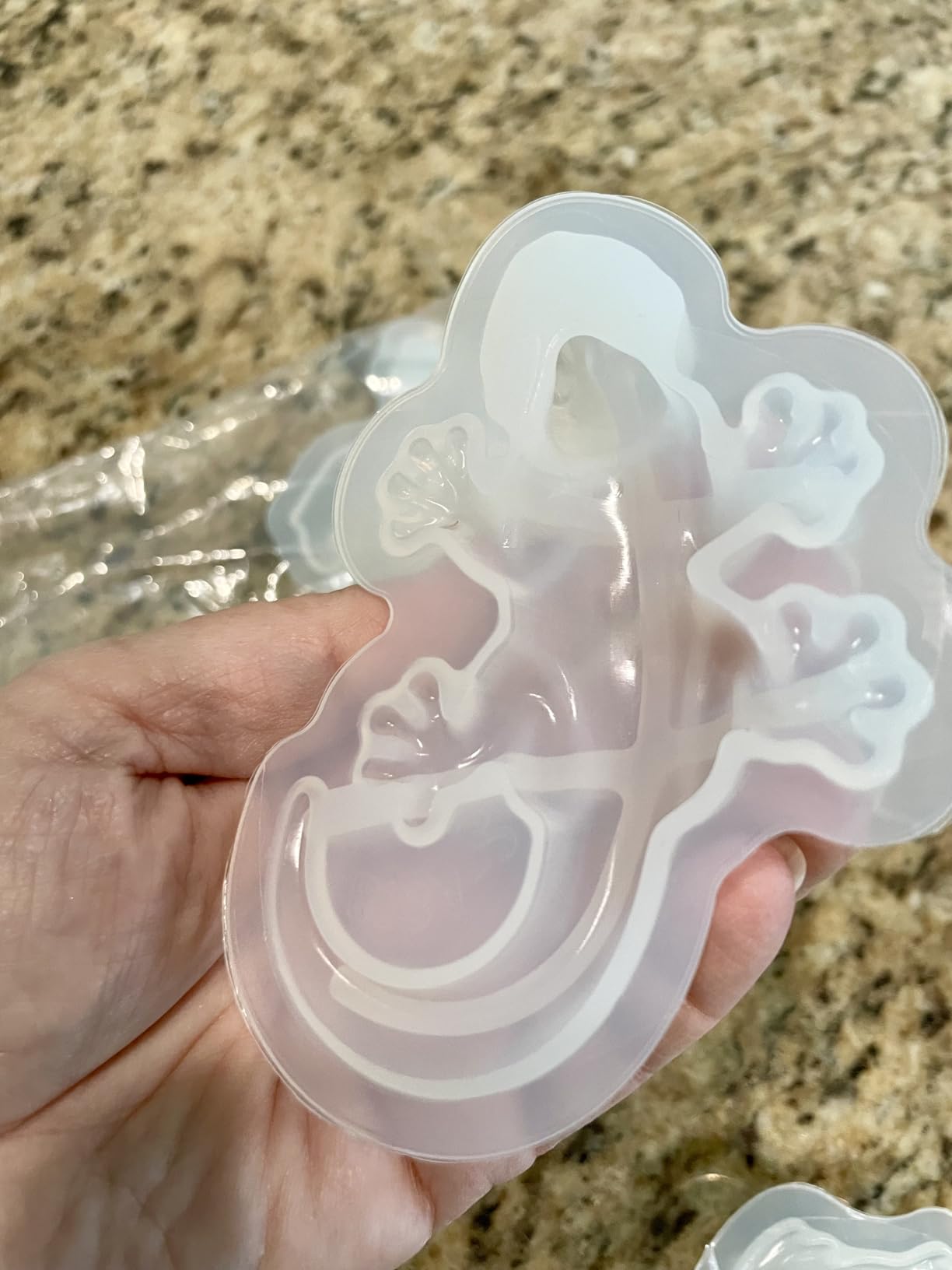 Animal Resin Molds 3ps Turtle Frog and Lizard Shapes Silicone Molds for Epoxy Resin 3D Lifelike Animal Molds DIY Art Craft Resin Casting Home Decoration customer photo 1