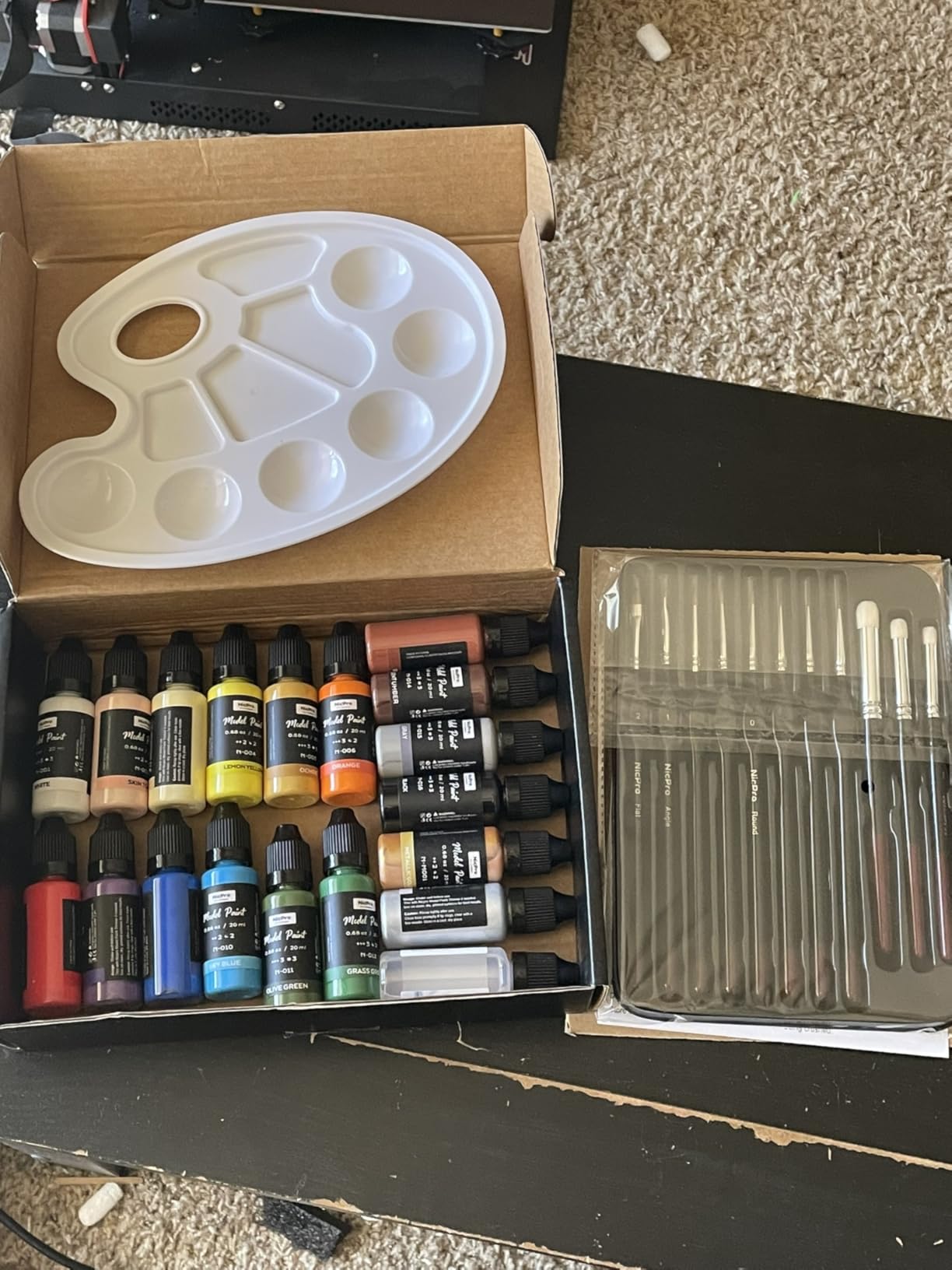 Nicpro All-In-One Miniature Painting Kit, Starter Paint Set with 18 Colors Model Paint & Thinner(20ml), Palette, 11 Detail Paint Brushes Drybrush, Miniature Paint Set for Models, Scale Figures, Crafts customer photo 1
