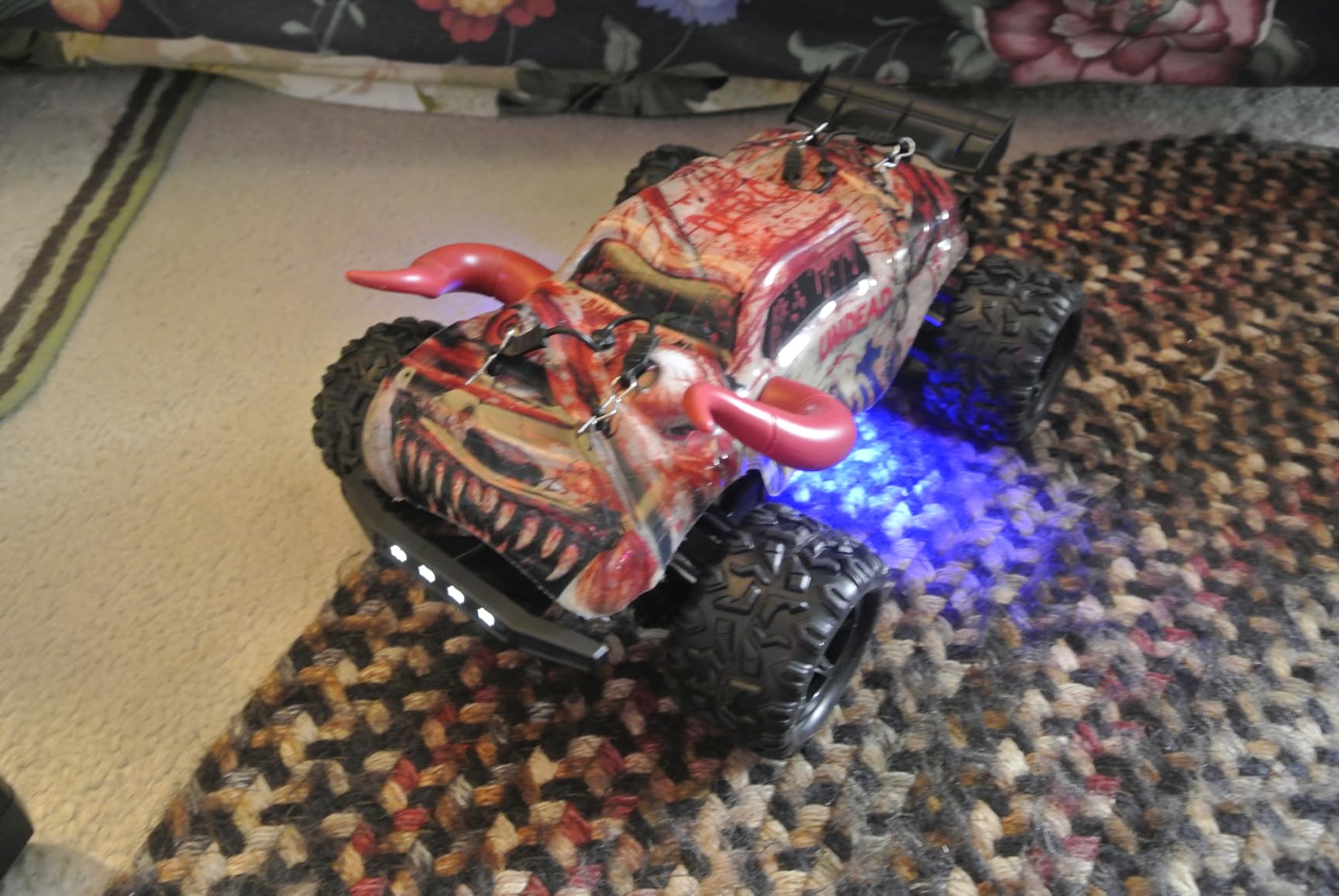 DEERC 9311E 1/18 All Terrain Fast RC Cars for Adults 40KPH,4WD Electric Off-Road Remote Control Monster Truck,2.4Ghz High Speed Car,Waterproof Monster Truck with 2 Batteries for Boys & Kids customer photo 1
