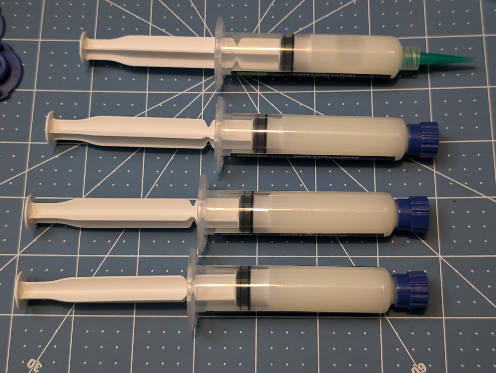No Clean Solder Flux Paste for Electronics Repair, Lead-Free Rosin Soldering Flux, 4 Pack 10cc Syringe Flux Paste for PCB, SMD, SMT, Desoldering, DIY Soldering, Circuit Board Maintenance and Rework customer photo 2
