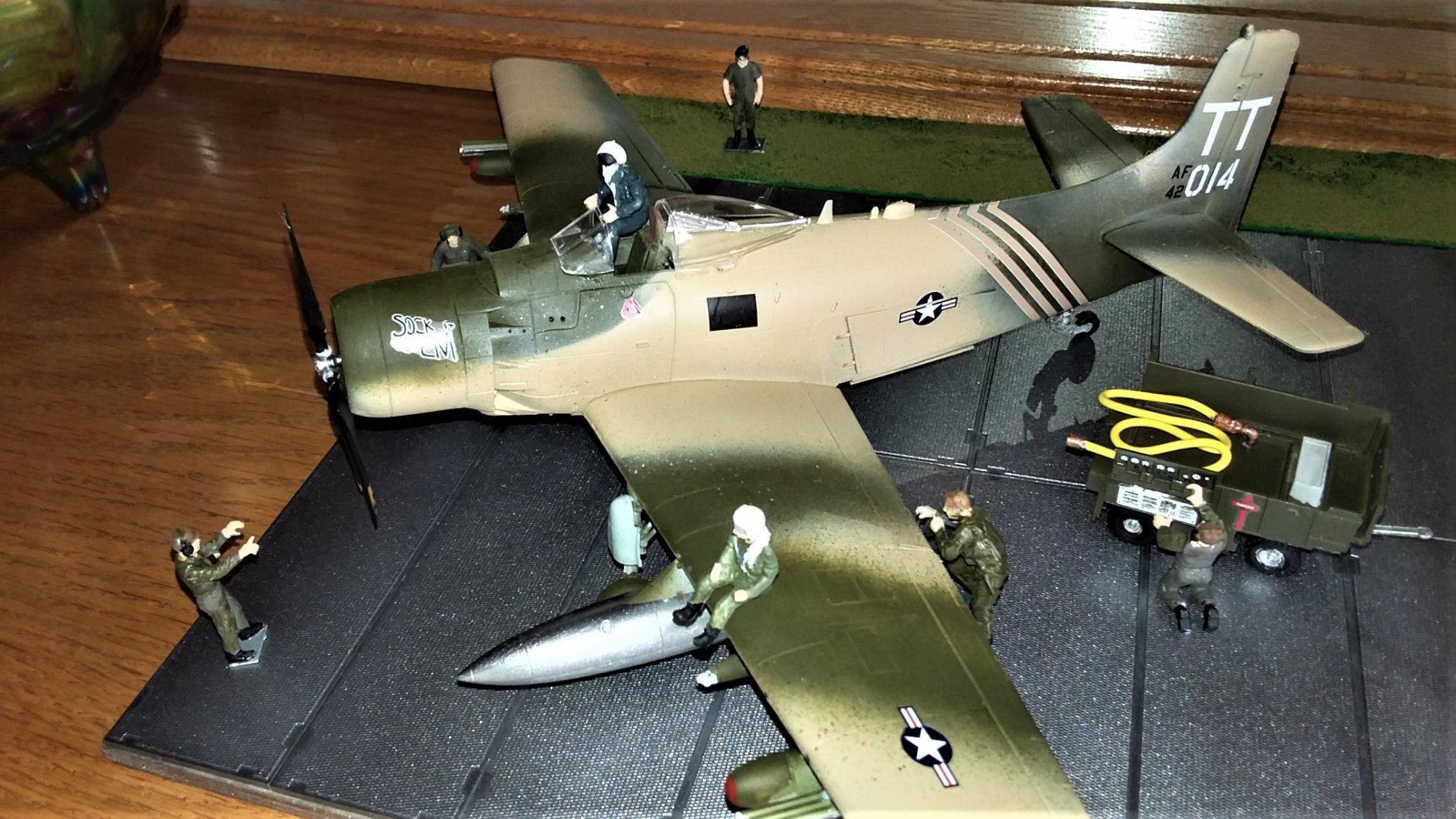 Tamiya A-1J Skyraider Vietnam US Air Force 1/48 customer photo 1