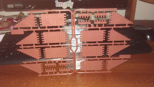 Tamiya 35028 Brick Walls 1:35 Military Model Kit customer photo 1