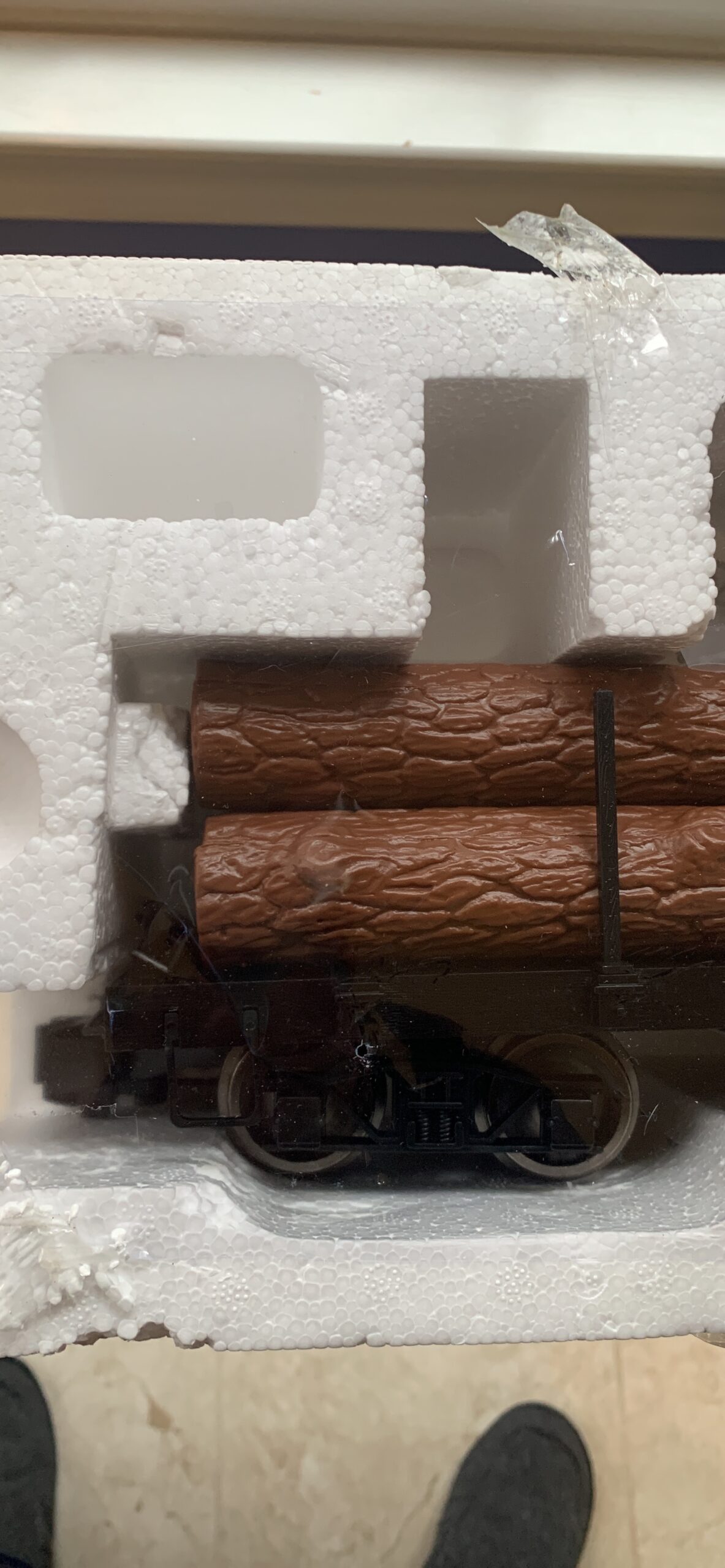 Bachmann Industries (BACAC) Painted, Unlettered Flat Car with Logs - Large 