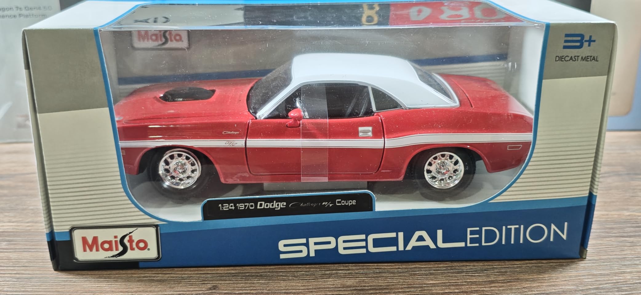 1970 Dodge Challenger R/T Coupe Diecast Model customer photo 1