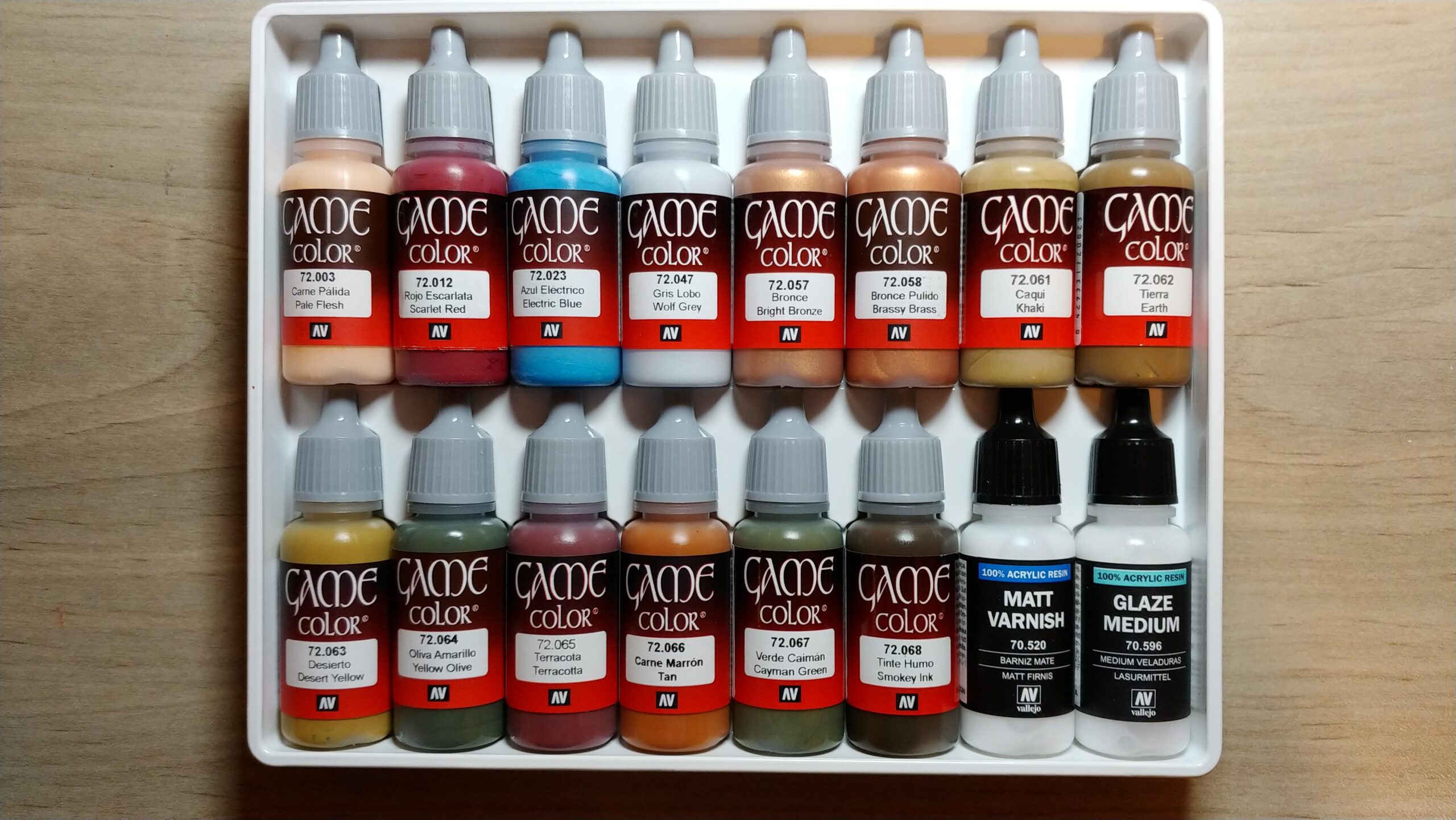 Vallejo - Game Color Specialist Set | Expert Set for Fantasy and Wargame Figures | 16 Bottles x 18 ml (0.60 fl.oz.) customer photo 1