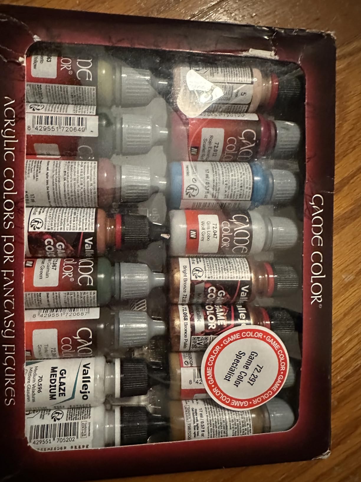 Vallejo - Game Color Specialist Set | Expert Set for Fantasy and Wargame Figures | 16 Bottles x 18 ml (0.60 fl.oz.) customer photo 2