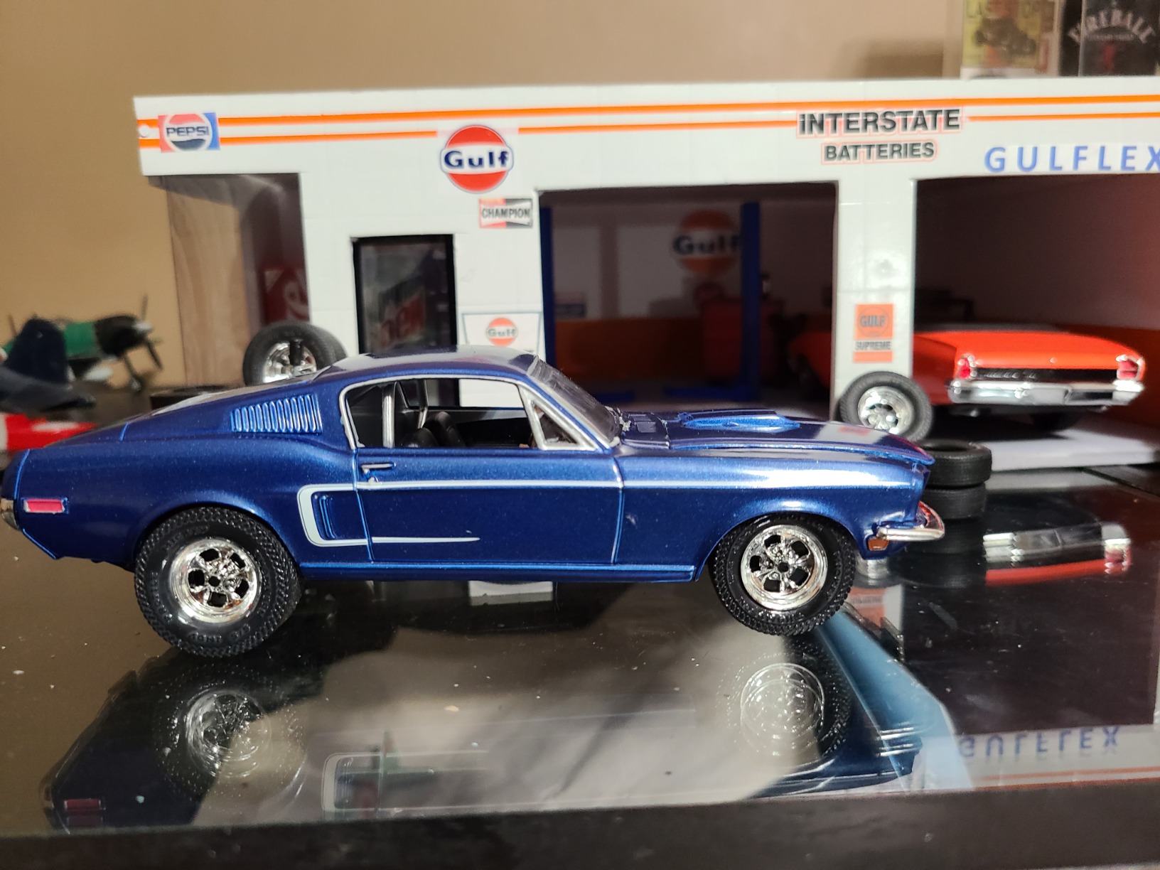 85-4215 1968 Ford Mustang GT 2'N1 1:24 Scale 118-Piece Skill Level 4 Model Car Building Kit customer photo 2