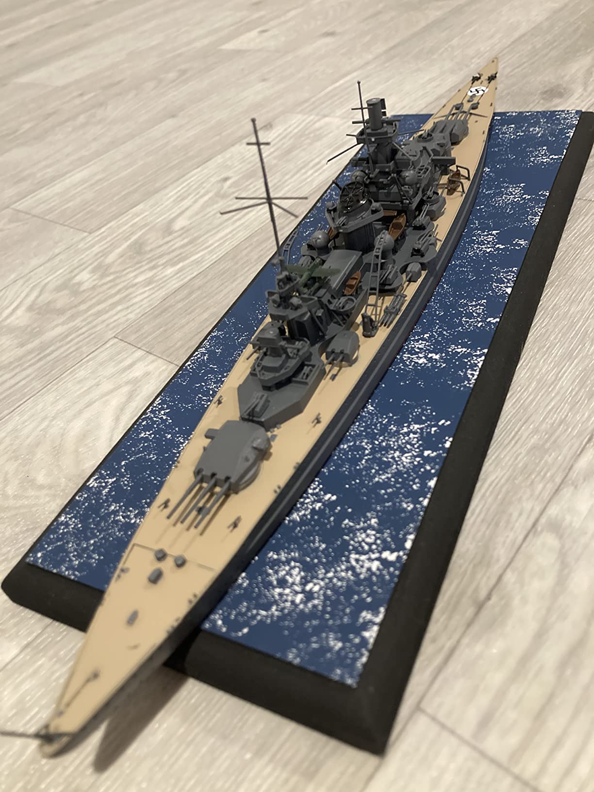 Tamiya 77518 1/700 Cruiser Scharnhorst Model Kit customer photo 1