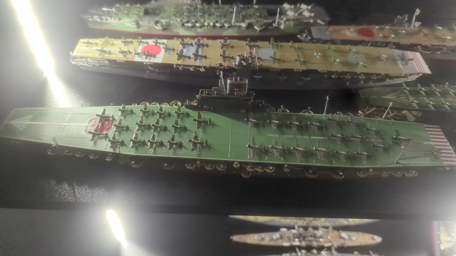 Tamiya - 31215 - Model - Boat - Aircraft Carrier Shinano customer photo 2