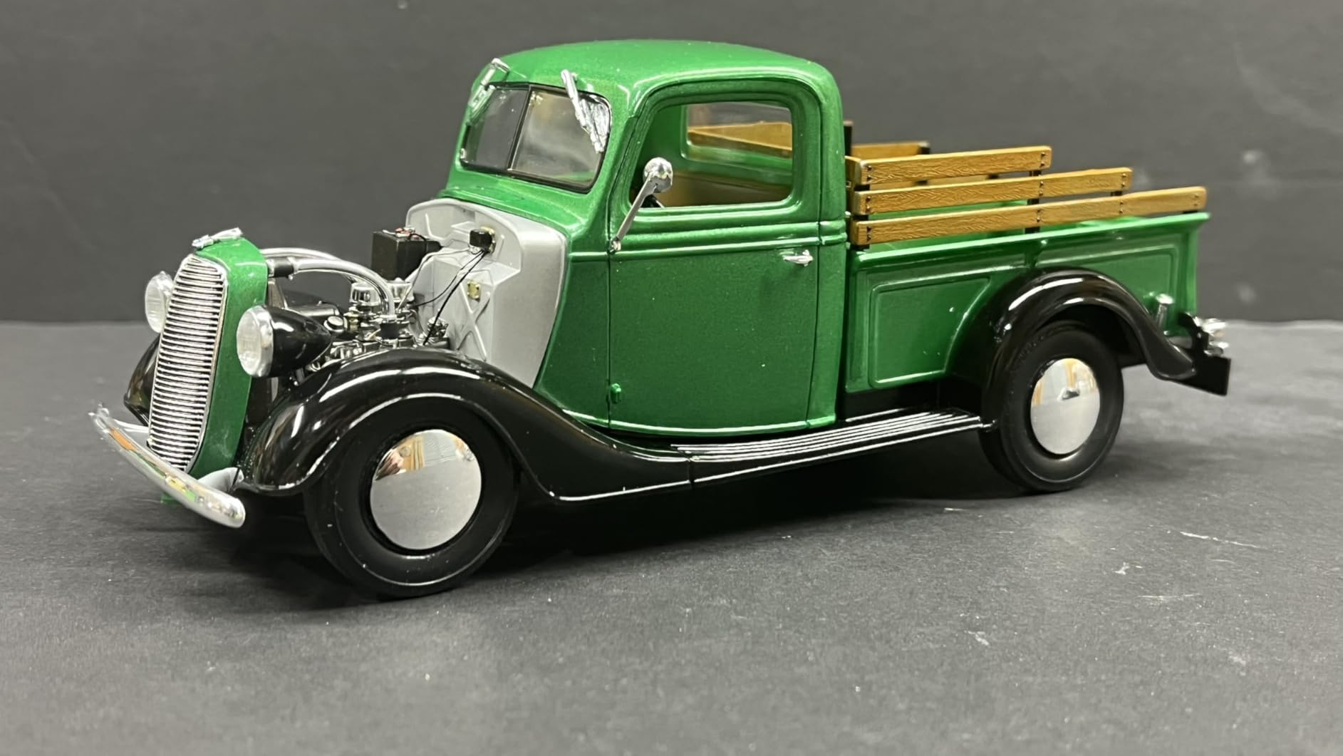Revell 85-4516 1937 Ford Pickup Truck 2N1 w/Surf Board Model Car Kit 1:25 Scale 162-Piece Skill Level 4 Plastic Model Building Kit customer photo 1