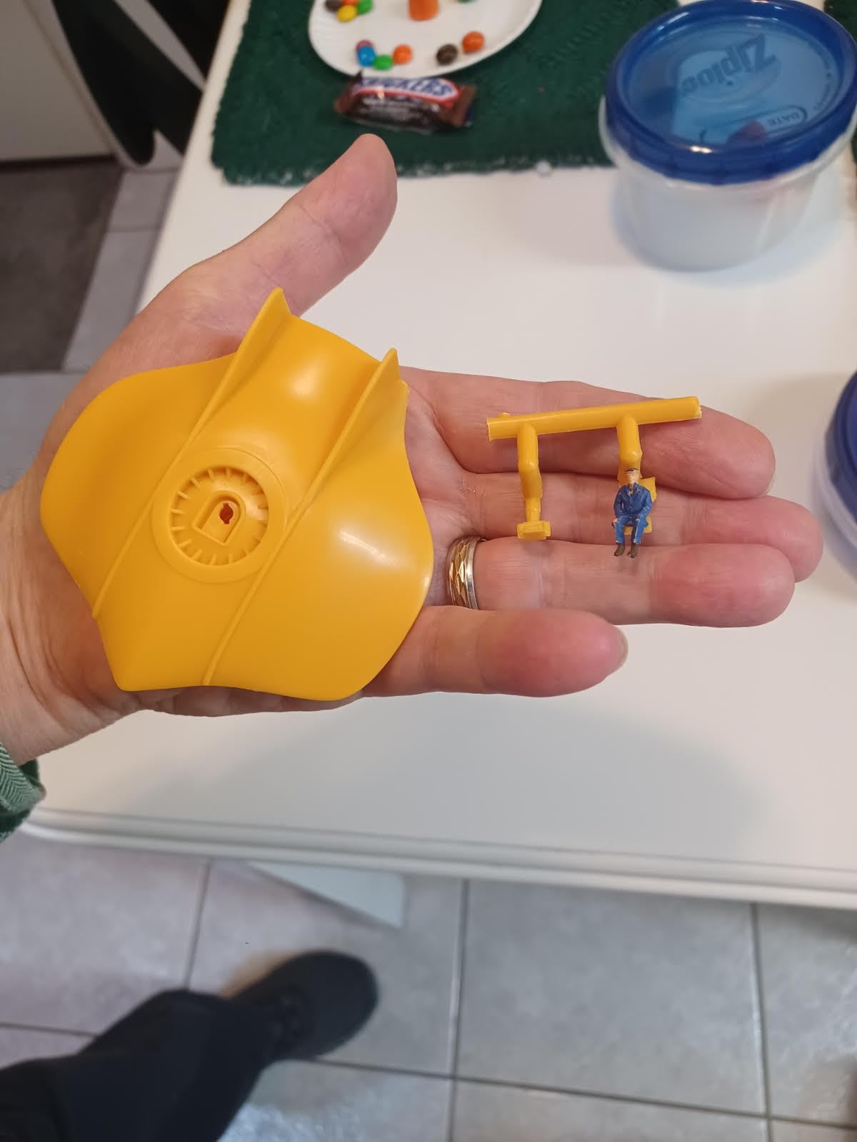 Moebius Mini Flying Sub from Voyage to the Bottom of the Sea Model Kit customer photo 1