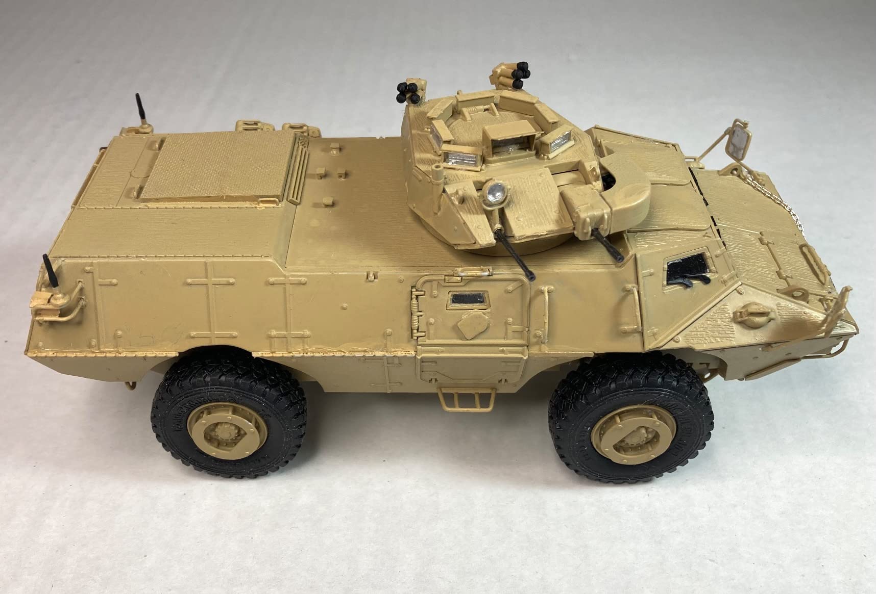Trumpeter 1/35 M1117 Guardian Armored Security Vehicle (ASV) customer photo 2