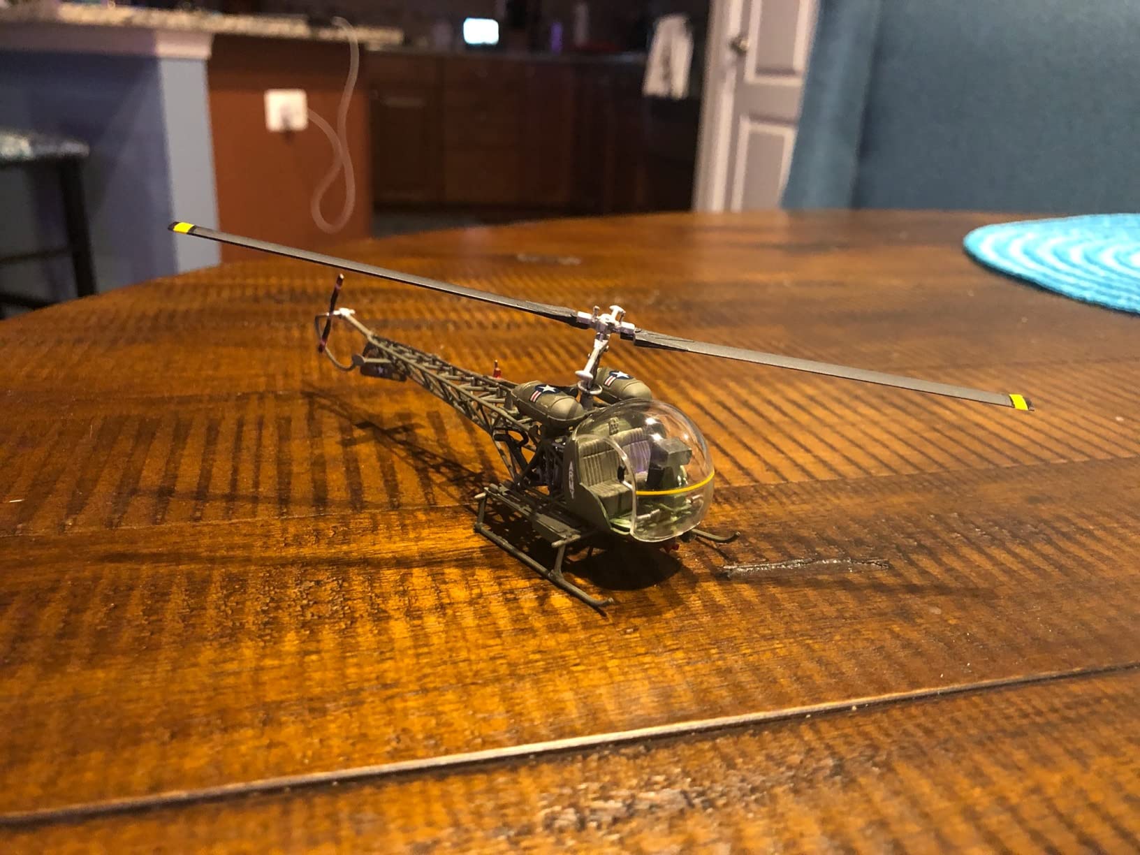Italeri 1: 72 Bell Ah-1/AB-4747 Model Kit customer photo 2