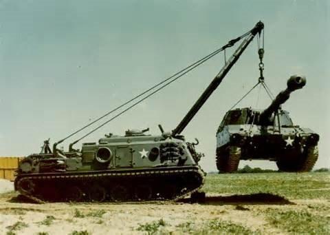 AFV Club AFV35S33 1/35 M88A1G Mountain Tank customer photo 1