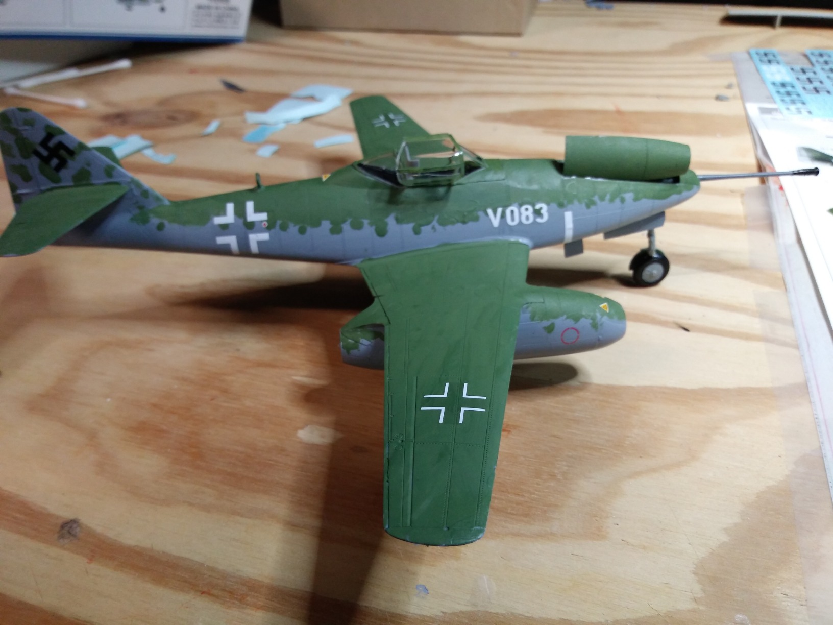 Hobby Boss Messerschmitt Me 262 A-1a/U4 Airplane Model Building Kit customer photo 1