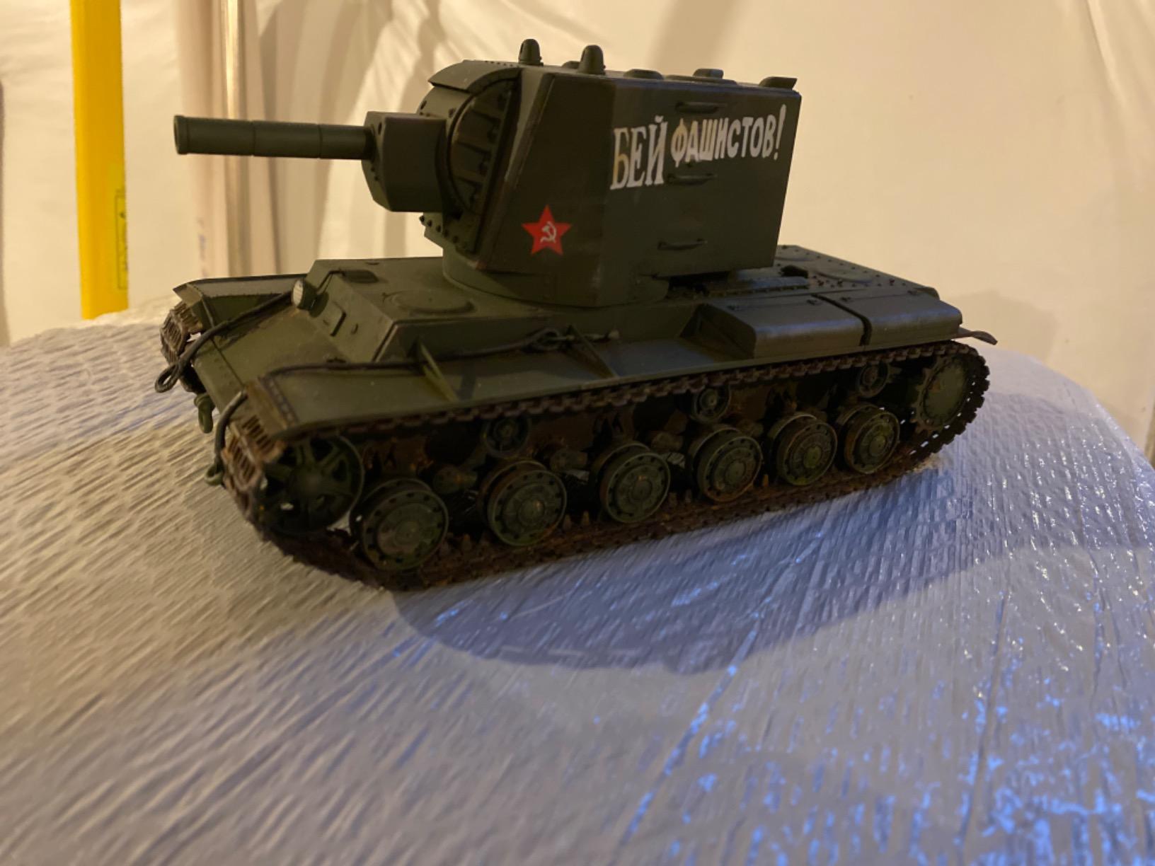 Trumpeter 1/35 Russian KV2 Tank (Big Turret) customer photo 2