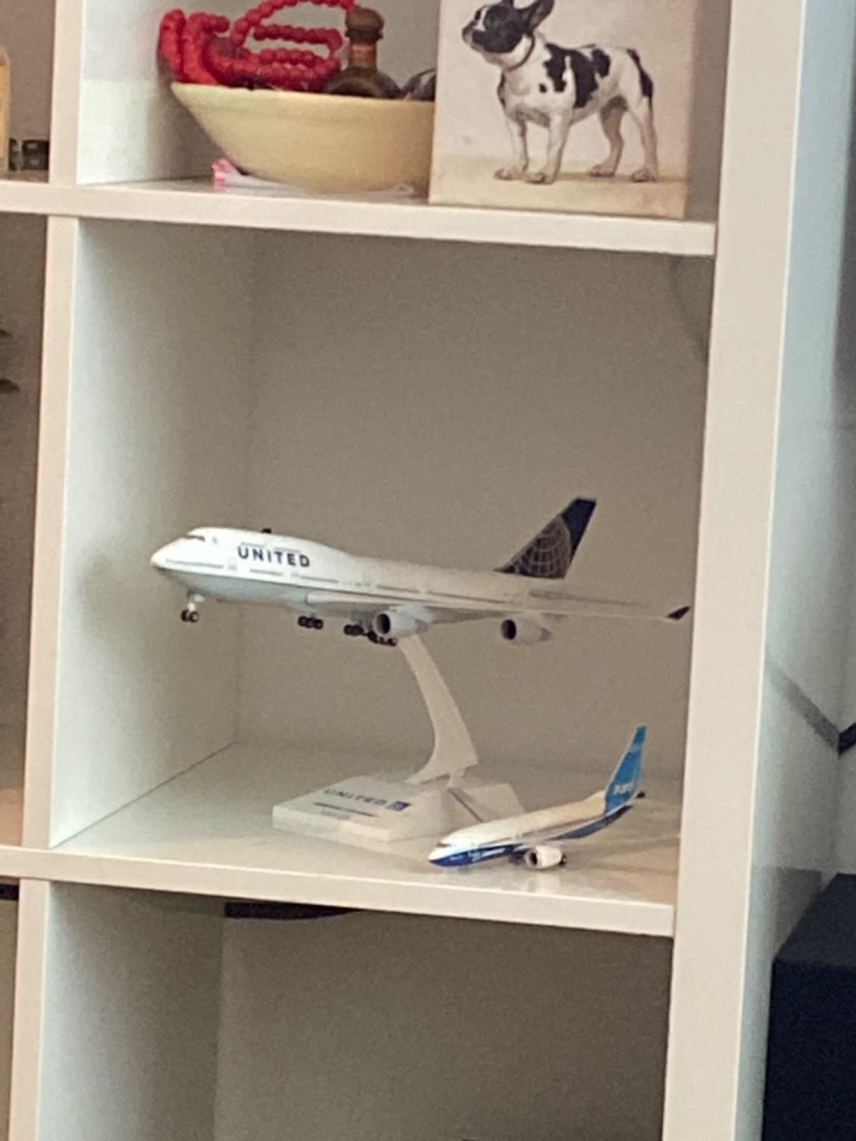 Daron Skymarks United 747-400 Post Co Merge Model Kit with Gear (1/200 Scale), White customer photo 1