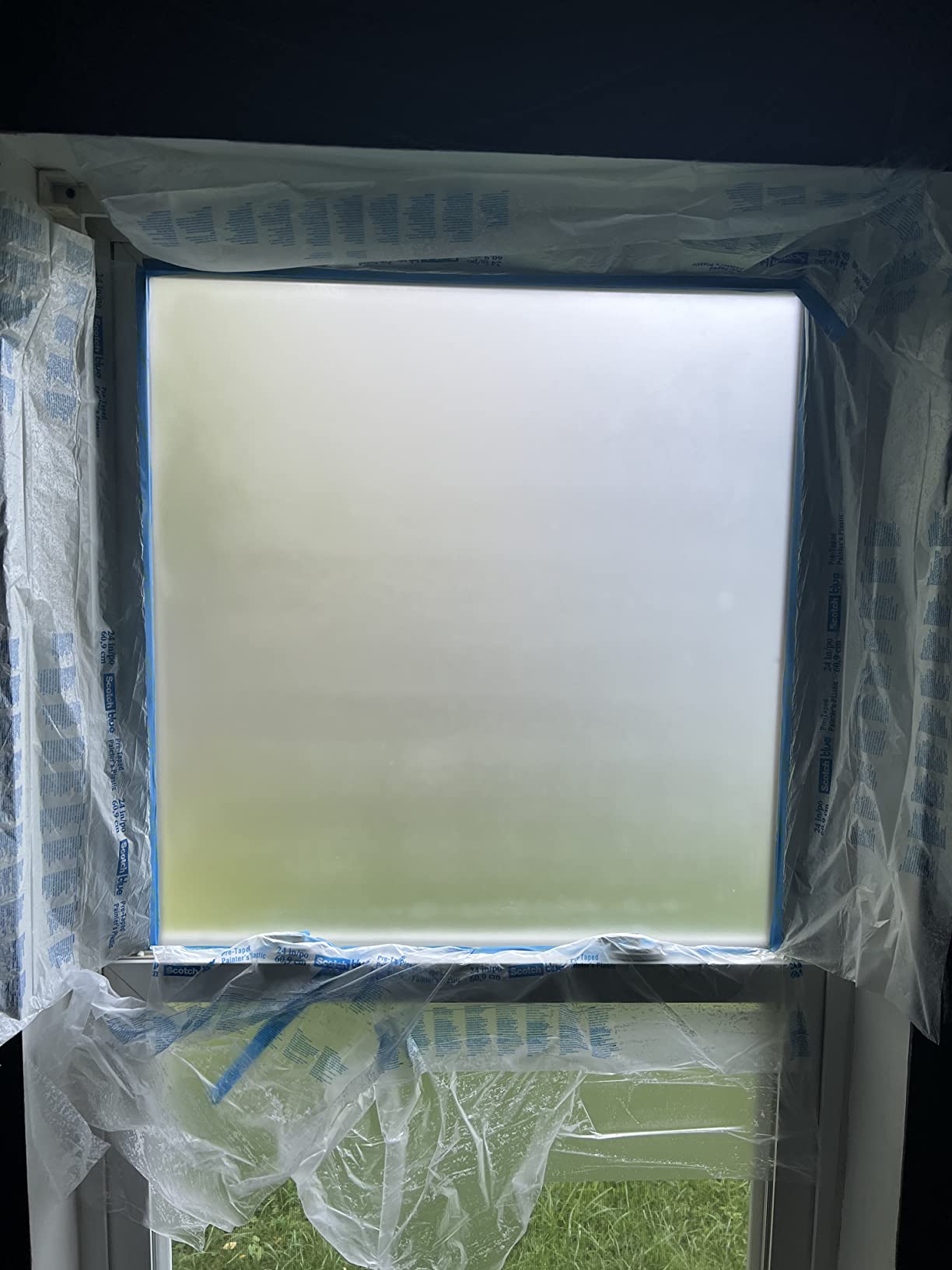 ScotchBlue Pre-taped Painter's Plastic with Dispenser, Unfolds to 48 inches by 30 yards, PTD2093EL-48 customer photo 1