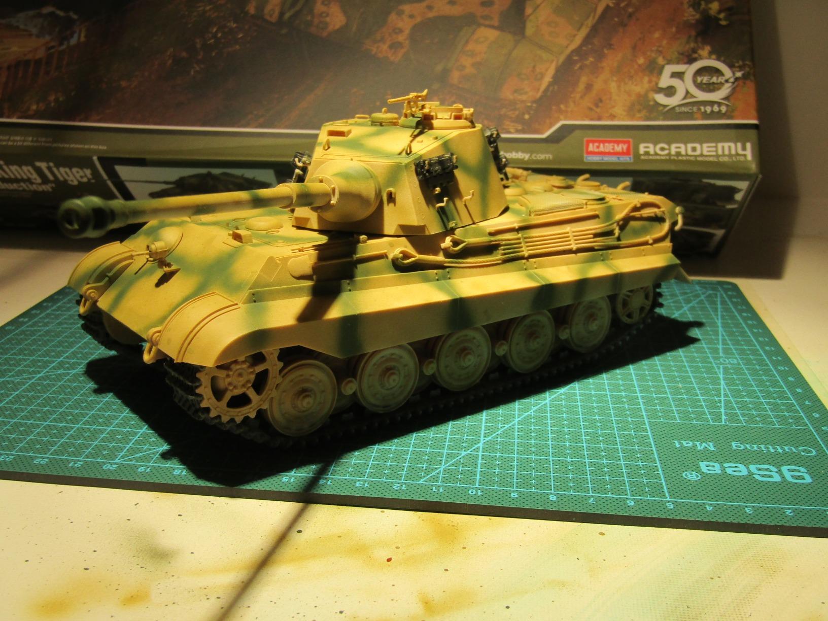 Academy German King Tiger Last Production 1/35 Military Model Building Kit customer photo 1
