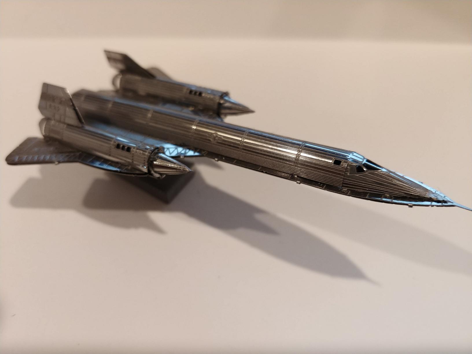 Metal Earth SR-71 Blackbird Airplane 3D Metal Model Kit customer photo 1
