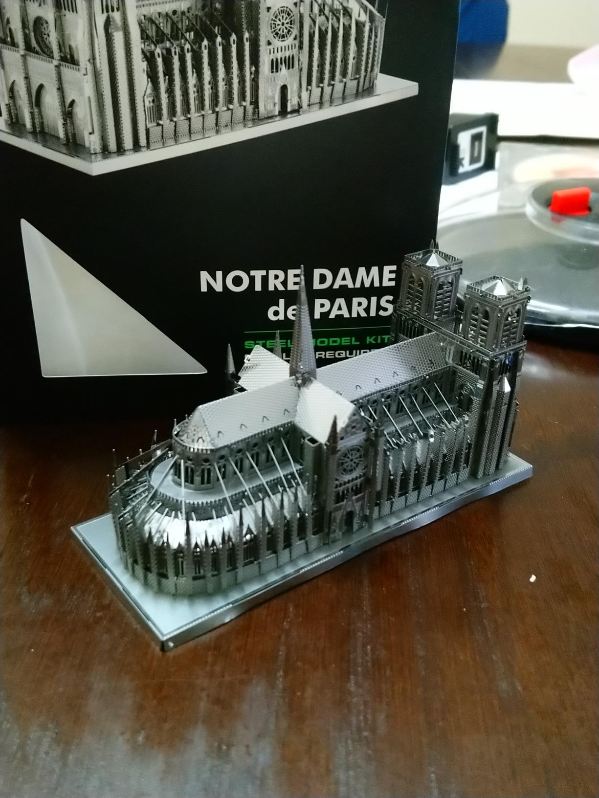 Fascinations Premium Series Notre Dame Cathedral 3D Metal Model Kit customer photo 2