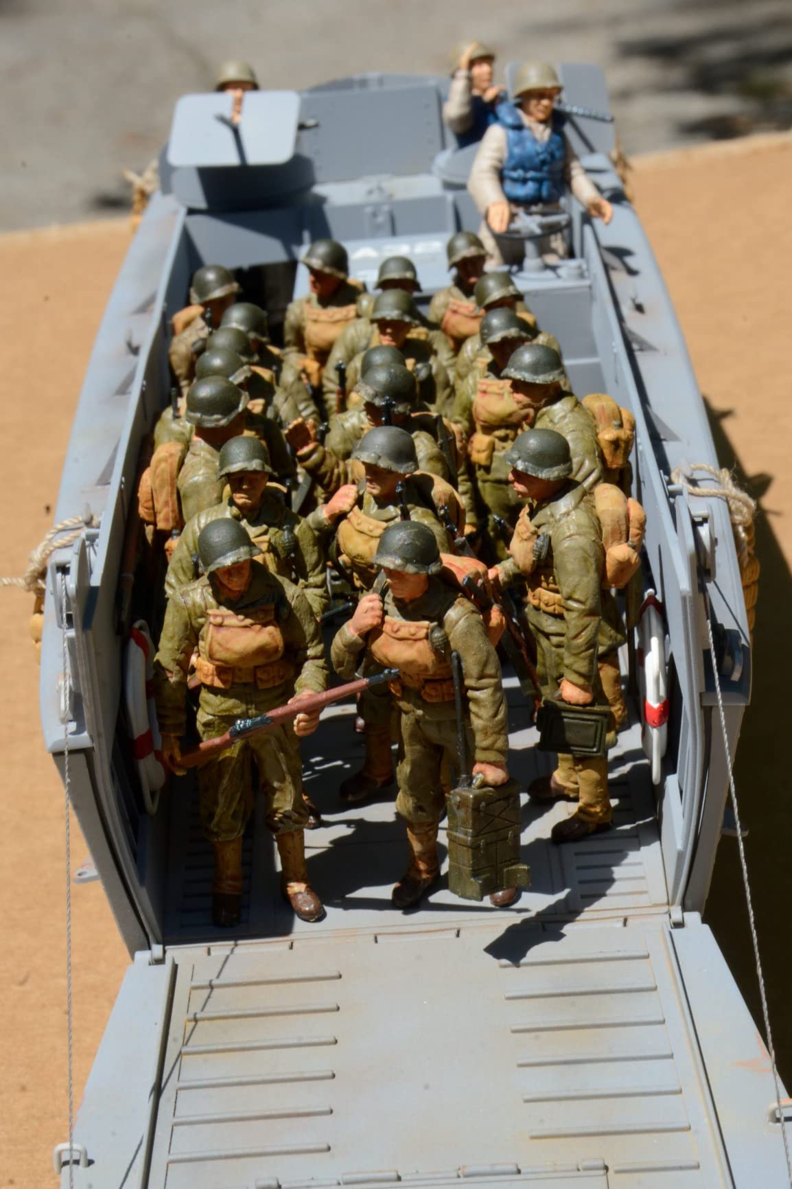 Italeri 1:35 LCVP with US Infantry D-Day Series customer photo 2