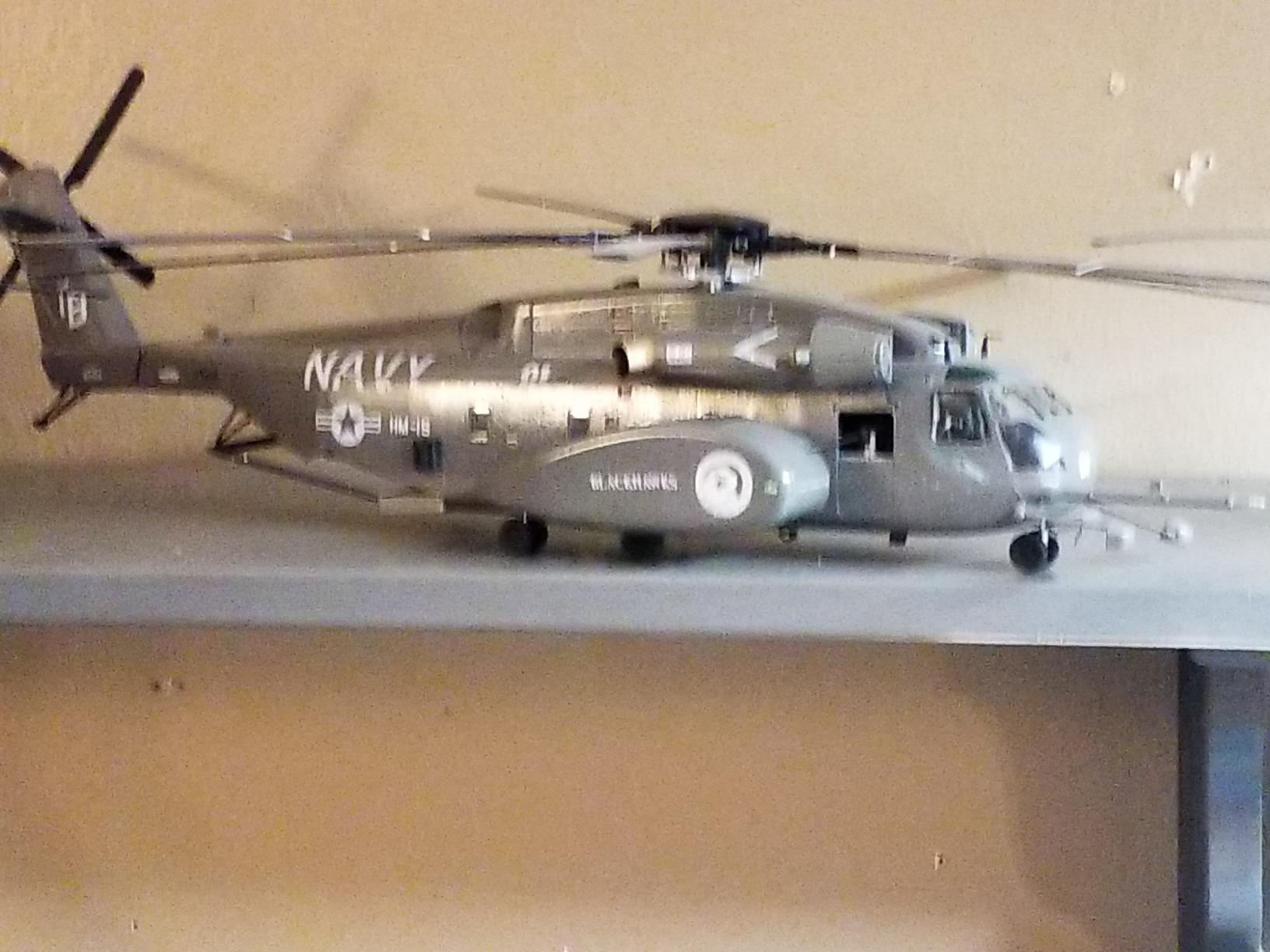 Academy 1/48 Scale Model kit 1/48 MH-53E SEA Dragon 12703 customer photo 2