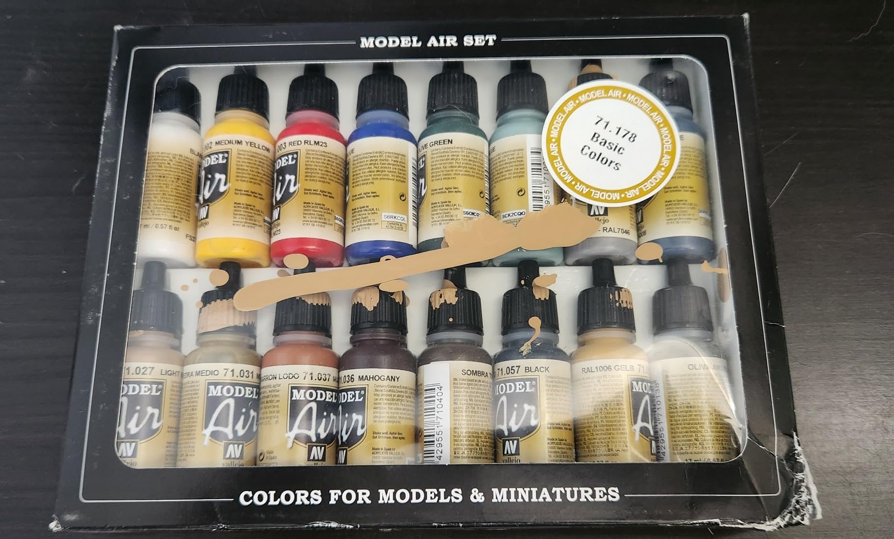 Basic Colors: Acrylic 16 Airbrush Paint Set for Model & Hobby 71178, Black, 0.57 Fl Oz (Pack of 16) customer photo 1