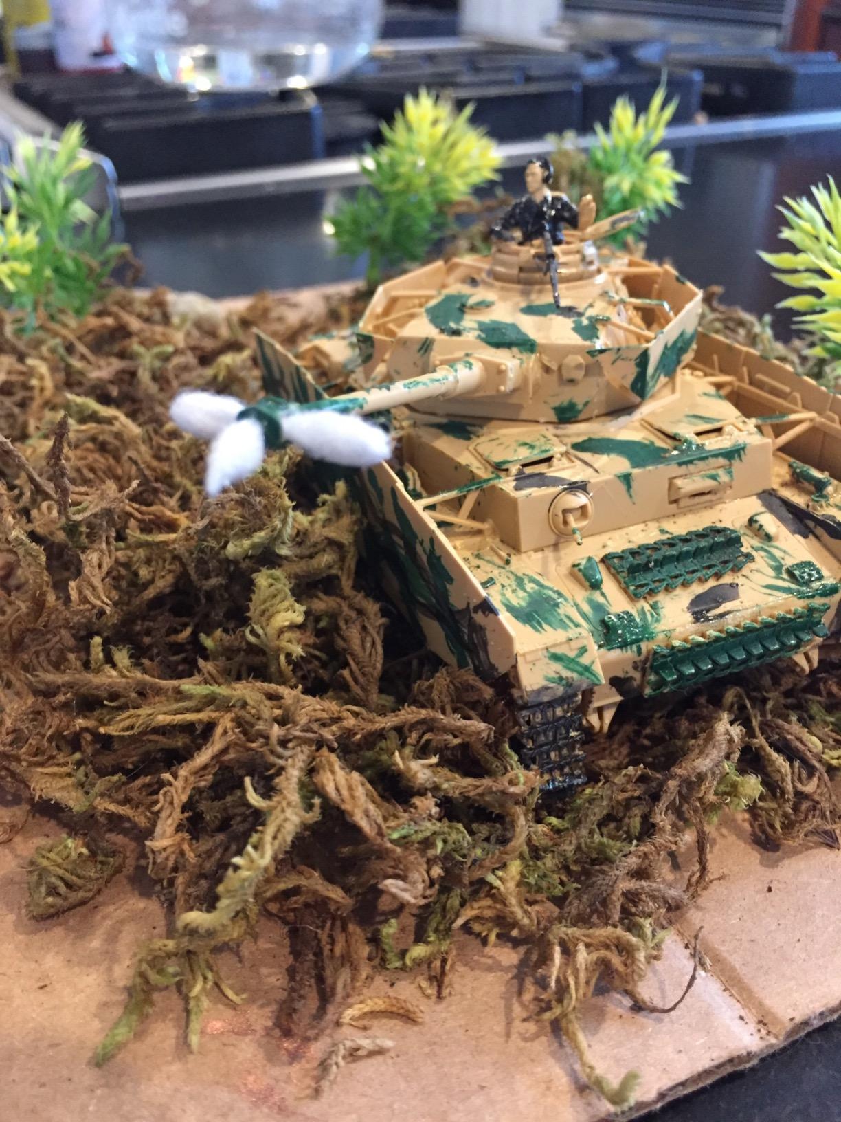 Tamiya 32584 1/48 German Panzer IV AUSF.H Plastic Model Kit customer photo 1
