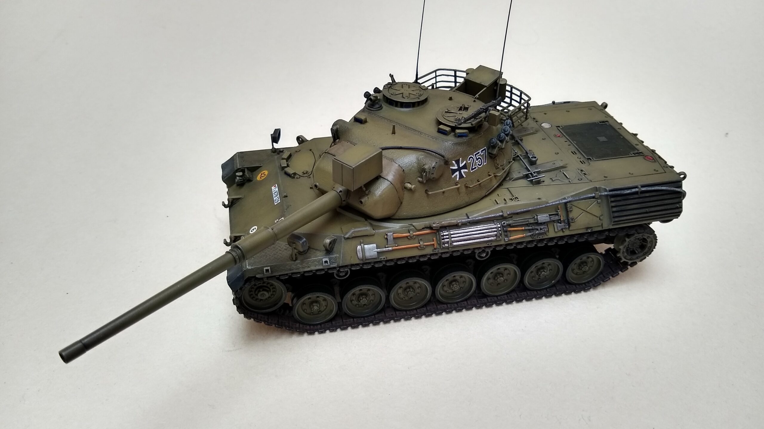 Revell Leopard 1 Model Kit 1:35 Scale customer photo 2