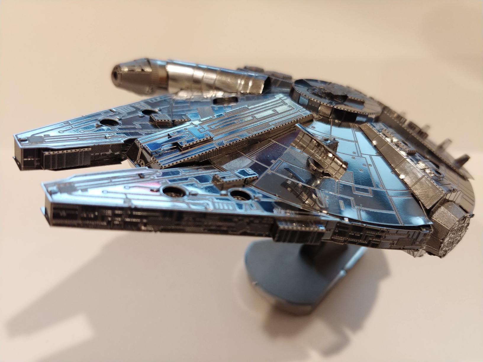 Fascinations ICONX Premium Series Star Wars Millennium Falcon 3D Metal Model Kit customer photo 2