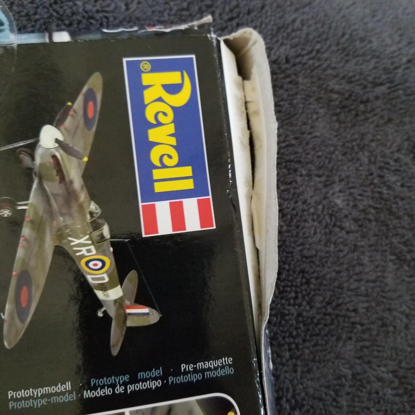 Revell Spitfire Mk.II Model Kit, 1:48 Scale customer photo 2