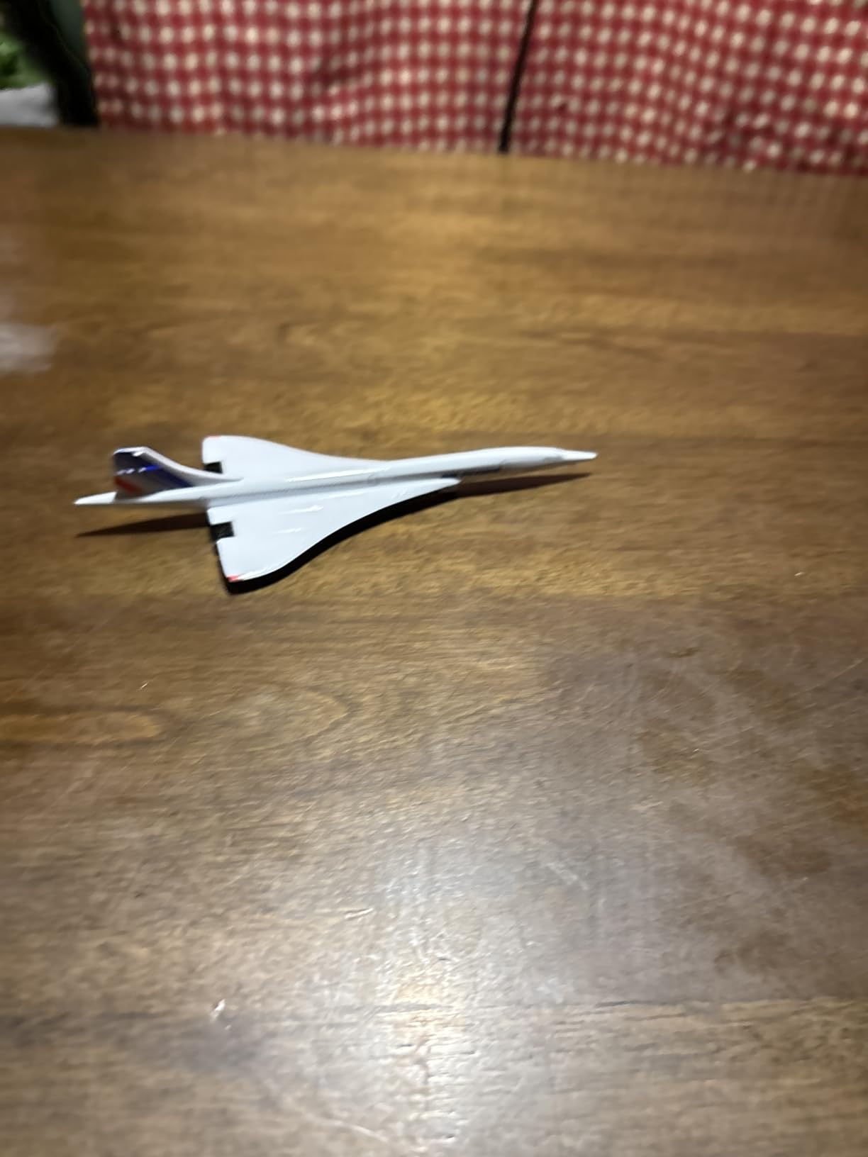 Daron British Airways Concorde Single Plane Toy, White Small customer photo 1