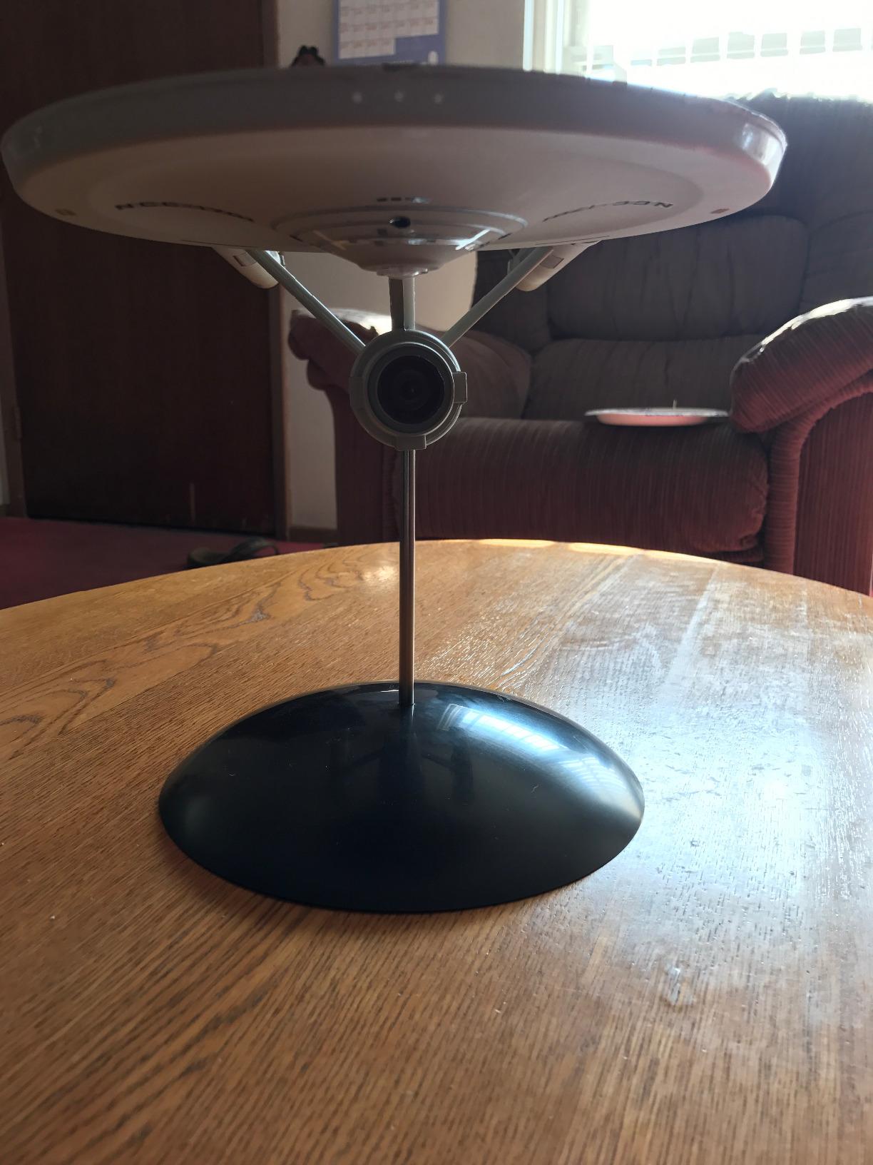 AMT Star Trek Classic U.S.S. Enterprise (50th Anniversary Ed) 1:650 Scale Model Kit customer photo 2