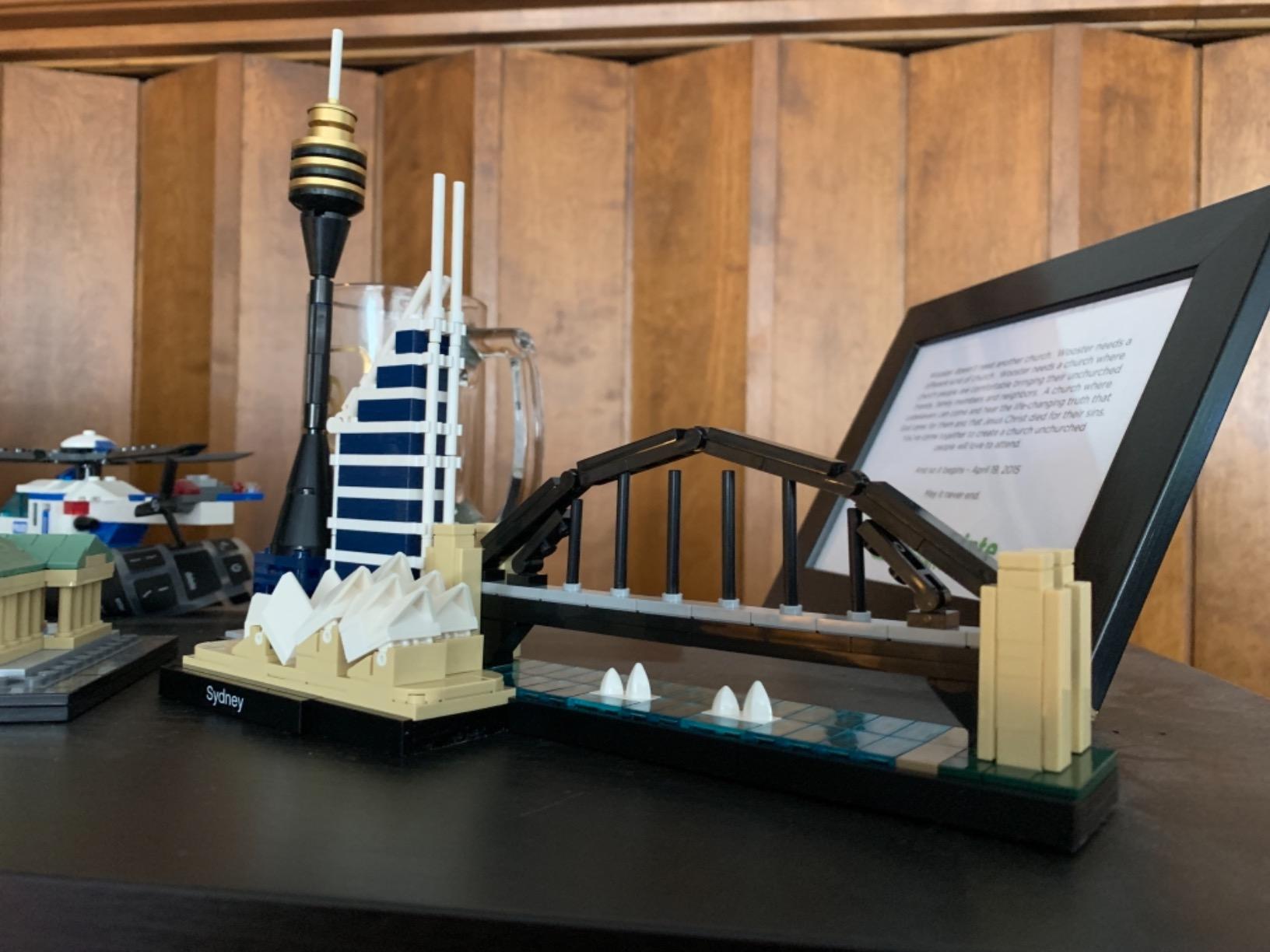 LEGO Architecture Sydney 21032 Skyline Building Blocks Set customer photo 1