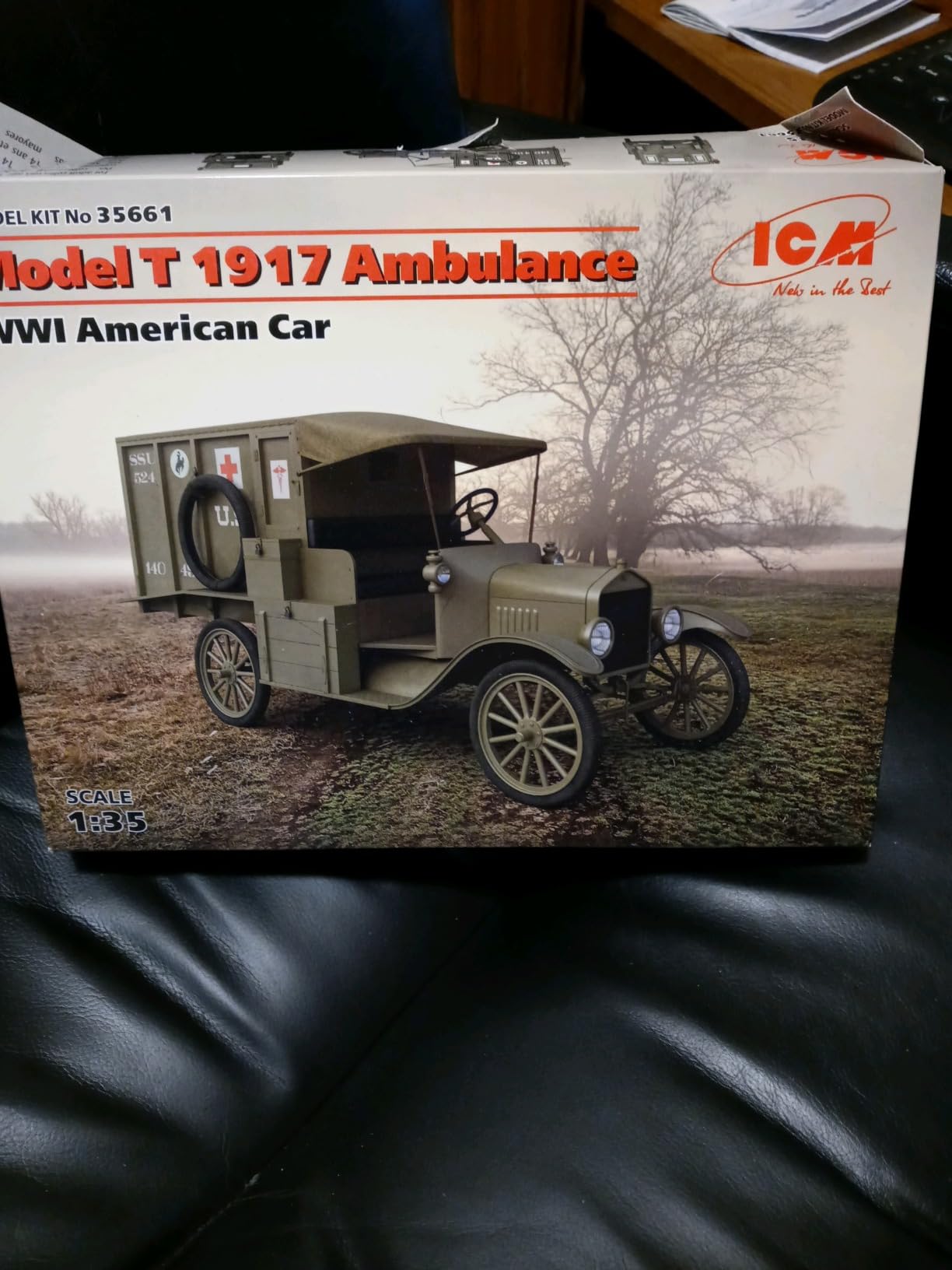 ICM ICM35661 1:35-Model T 1917 Ambulance, WWI American Car customer photo 1