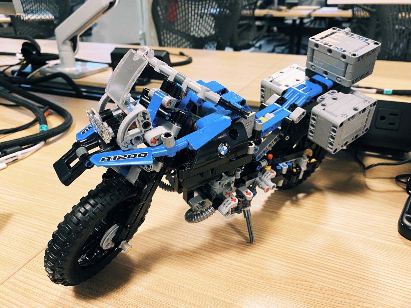 LEGO Technic BMW R 1200 GS Adventure 42063 Advanced Building Toy customer photo 1