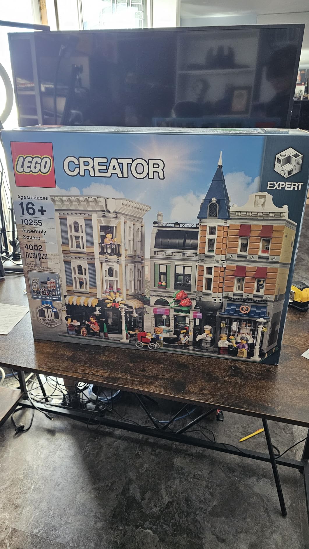LEGO Creator Expert Assembly Square 10255 Building Kit (4002 Pieces) customer photo 2