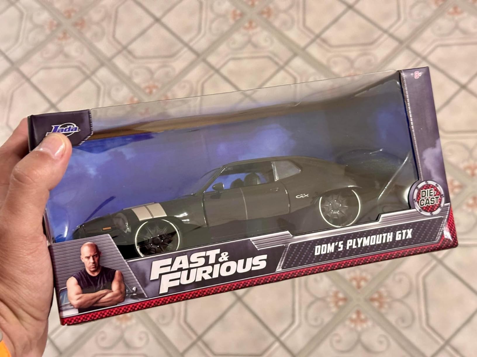Jada Toys Fast & Furious 1:24 Dom's Plymouth GTX Die-cast Car, Toys for Kids and Adults, Black, Standard customer photo 1
