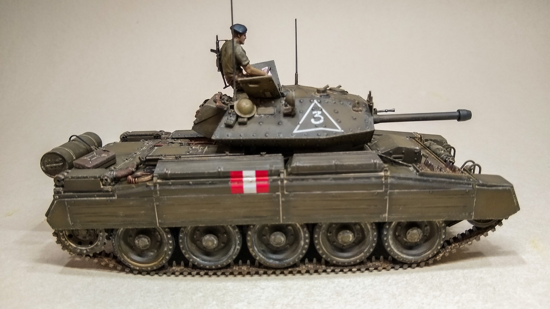 TAMIYA 37025 1:35 British Crusader Mk.III Med Tank customer photo 2