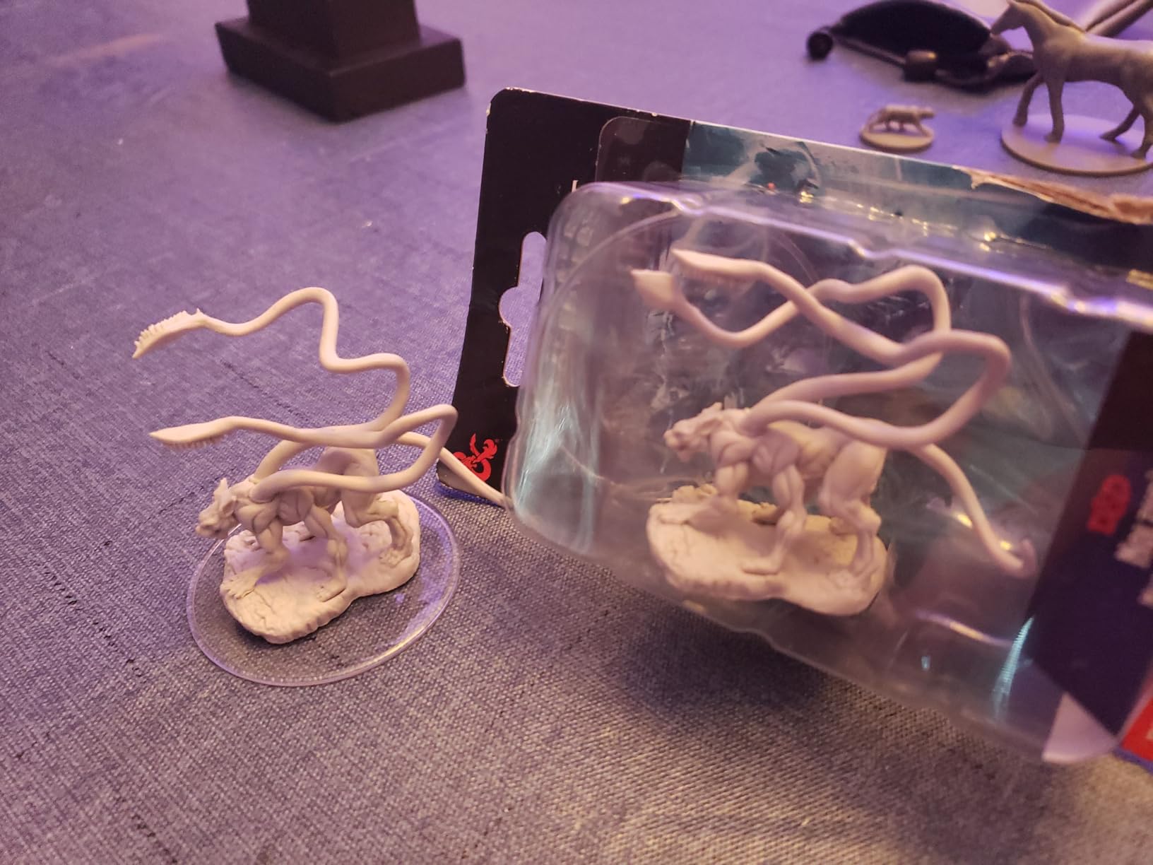 D&D Nolzurs Marvelous Unpainted Miniatures: Wave 1: Displacer Beast customer photo 1