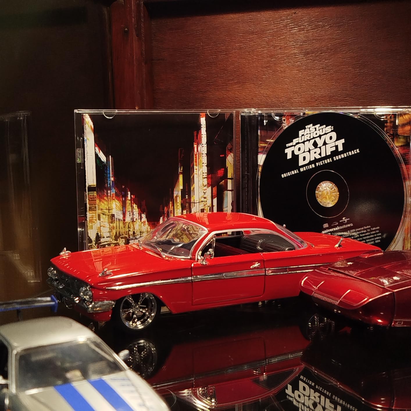 Jada Toys Fast & Furious 8 1:24 Diecast - Dom's Chevy Impala Vehicle, Red customer photo 1