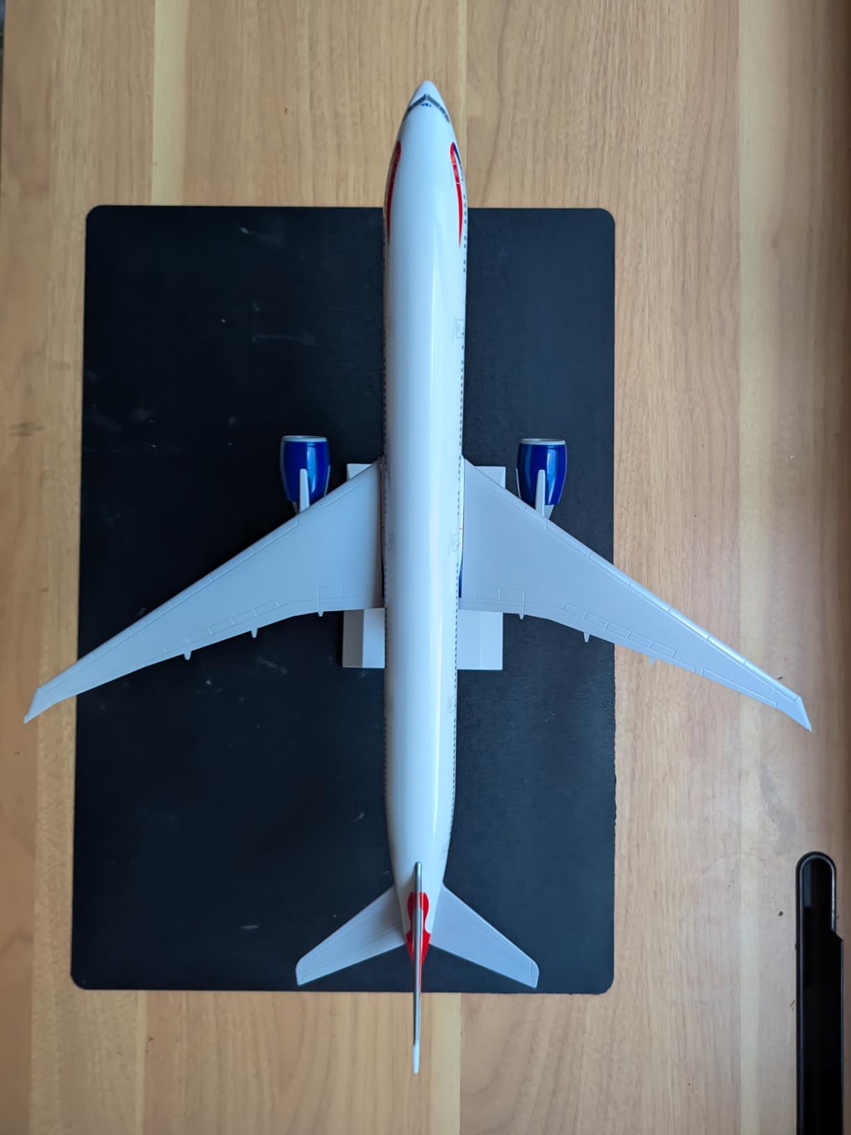 Skymarks Daron British Airways Boeing 747-400 Model Airplane - 1/200 Scale Officially Licensed Plastic Aircraft with Landing Gear & Display Stand - Detailed Collectible Model for Age 3+ customer photo 1