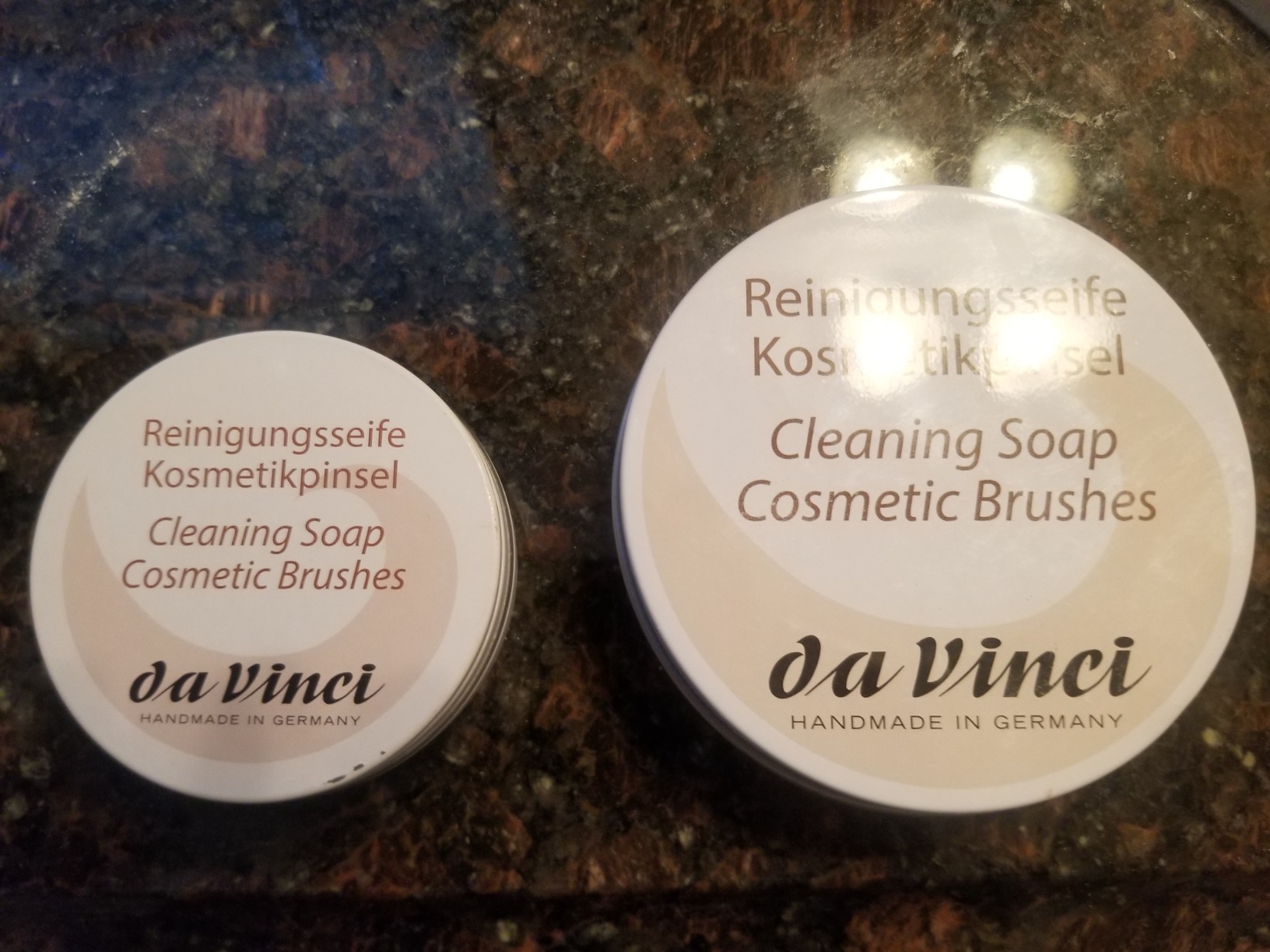 da Vinci Cosmetics Series 4832 Mini Cleaning Soap for Cosmetic Brushes, 0.5 Pound customer photo 2