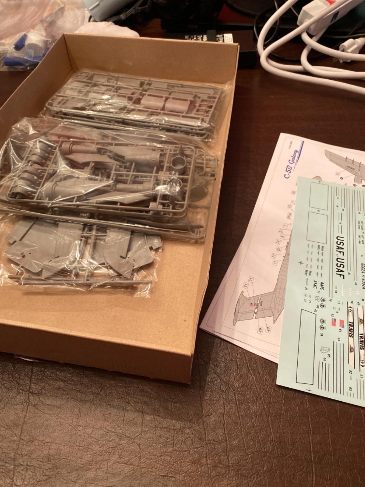 Roden Lockheed C-5B Galaxy 1/144 Plastic Model Building Airplane Kit 330 customer photo 1