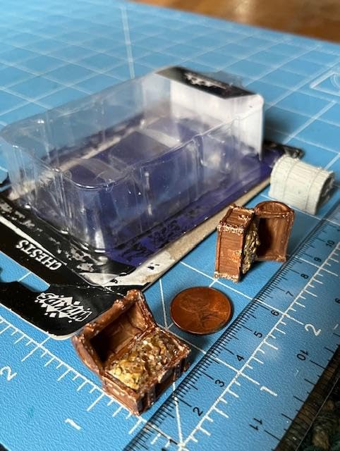 WizKids Deep Cuts Unpainted Miniatures Terrain: Wave 2: Chests customer photo 2