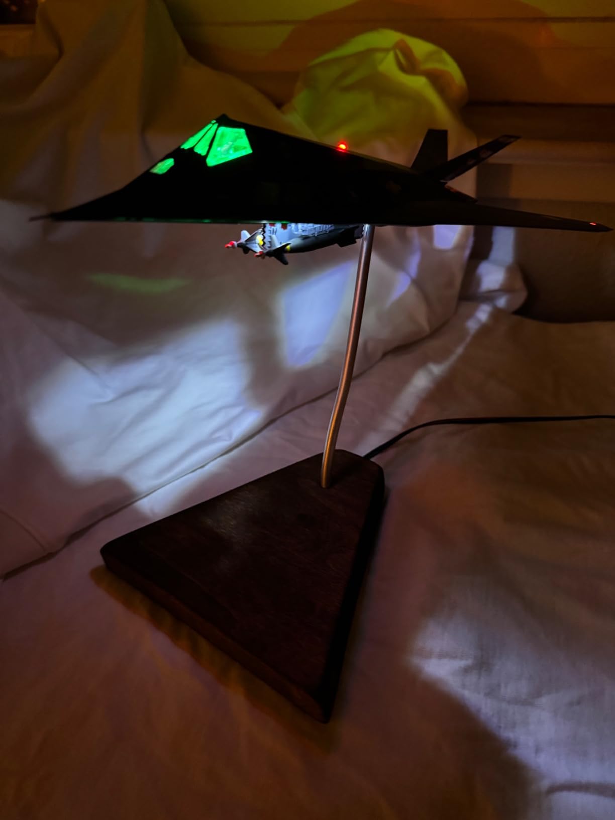 Nighthawk Stealth Fighter Model Kit customer photo 2