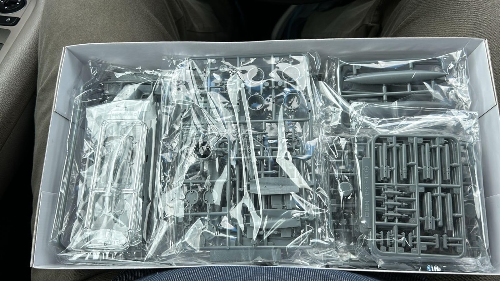 Great Wall Hobby 1/72 F-15I Ra'am L7202 Model Kit customer photo 2