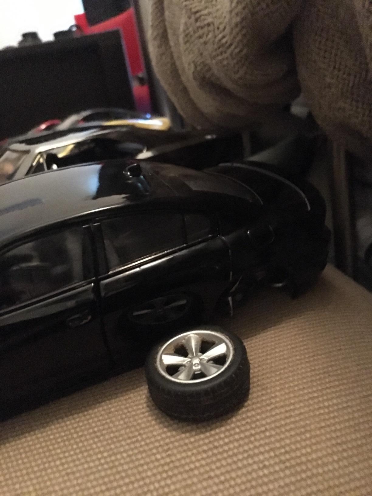 Welly 1:24-2016 Dodge Charger R/T (Black) customer photo 1