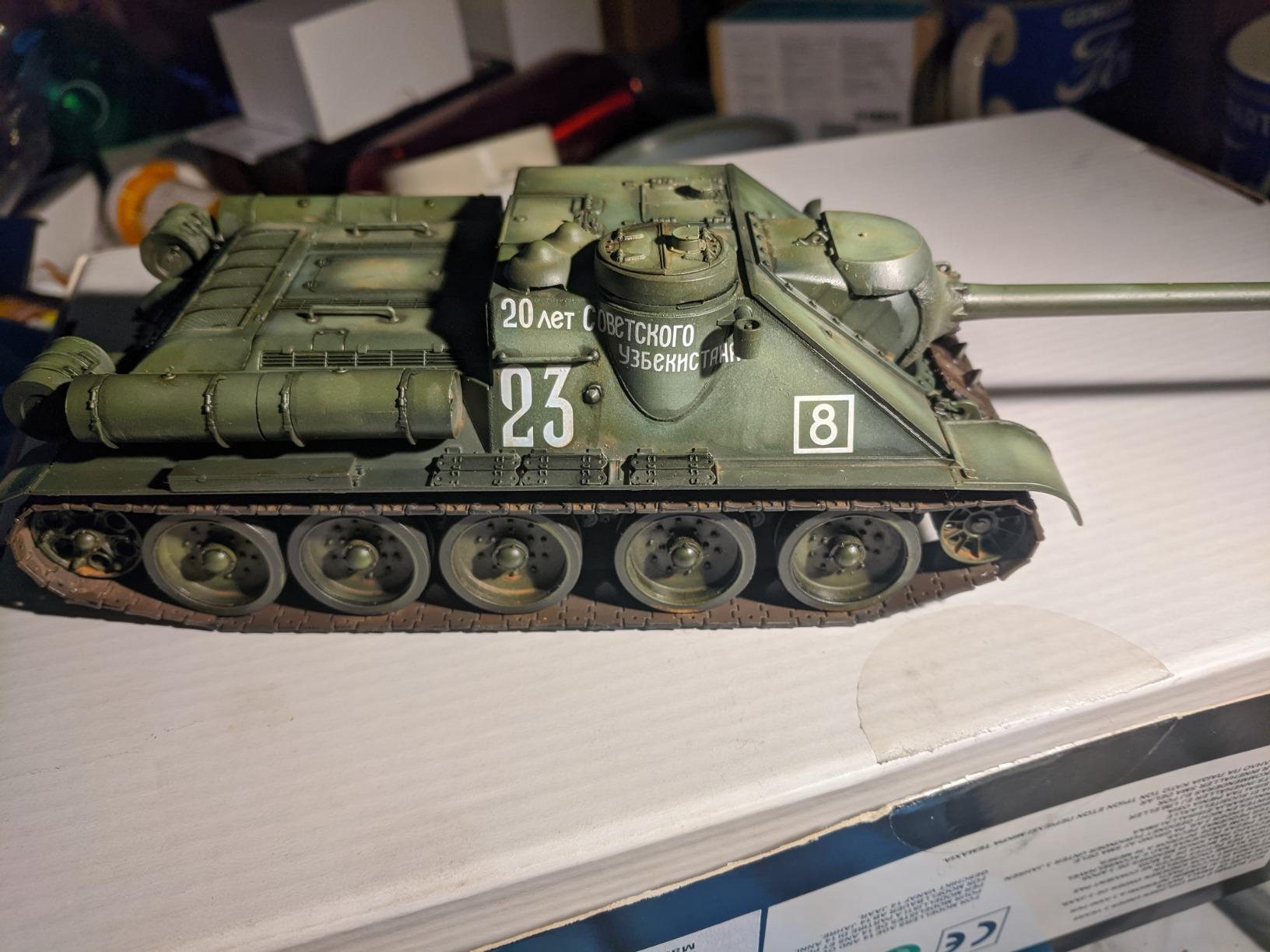 ZVEZDA 3688 - Soviet Tank Destroyer SU-100 - Unpainted Plastic Model Kit Scale 1/35 customer photo 1